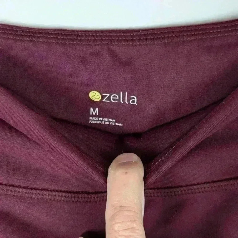 Women's Zella Burgundy Capri Length Leggings Size M - Picture 3 of 4